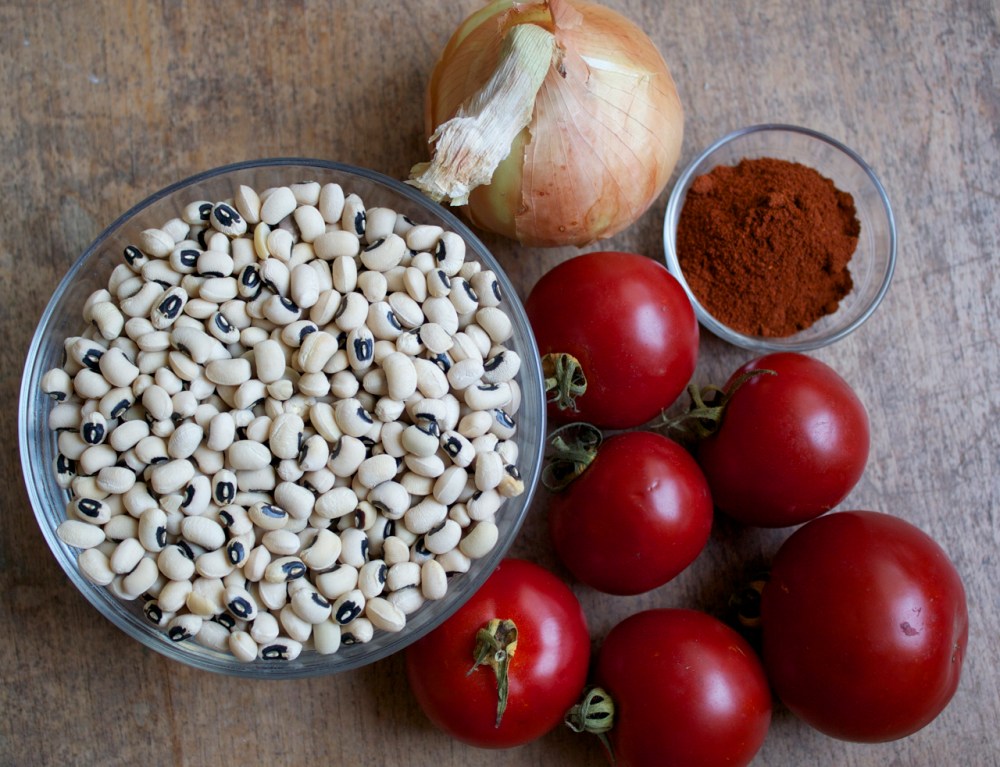 black eyed peas, tomatoes, and smoked paprika