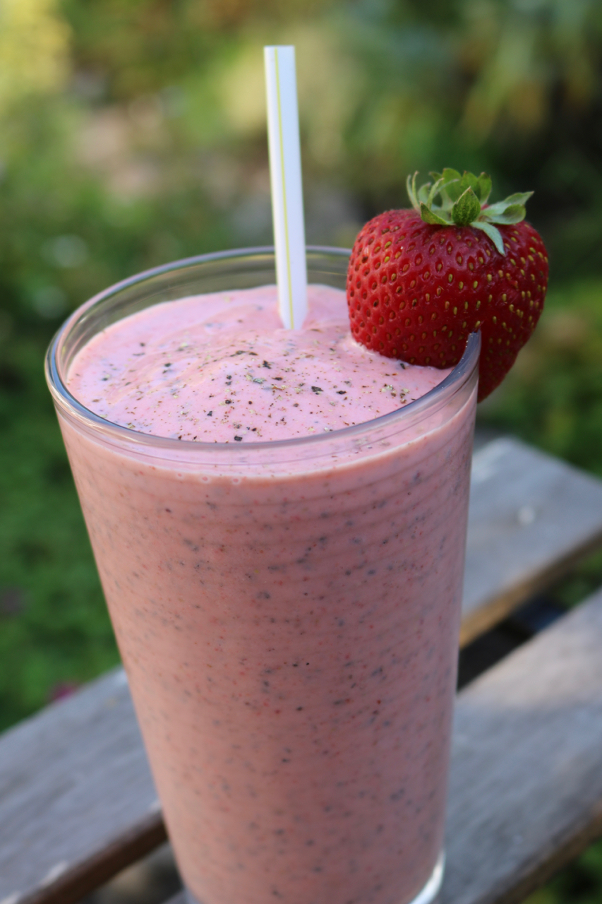 Zingy Strawberry Smoothie